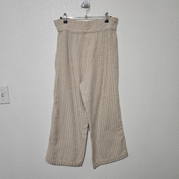 Heroes and Dreamers wide leg pull on pants with belt size medium - Picture 4 of 13